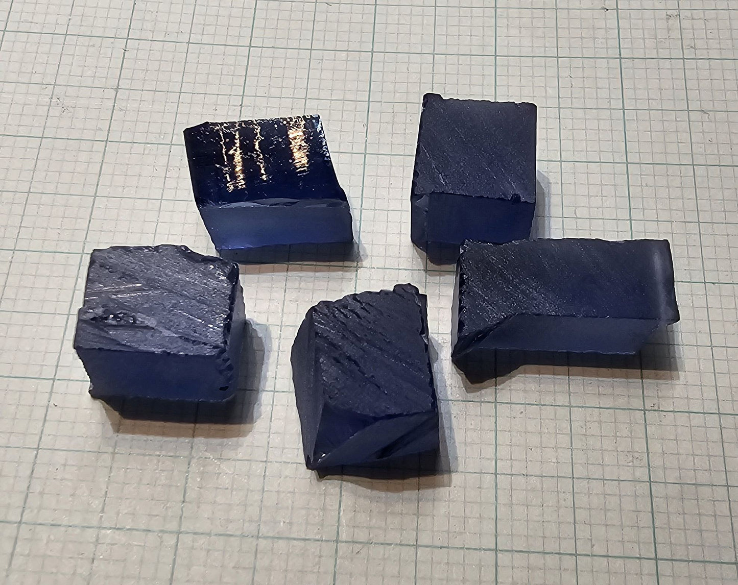 Blue Sapphire Rough, Czochralski Grown Sapphire Crystals