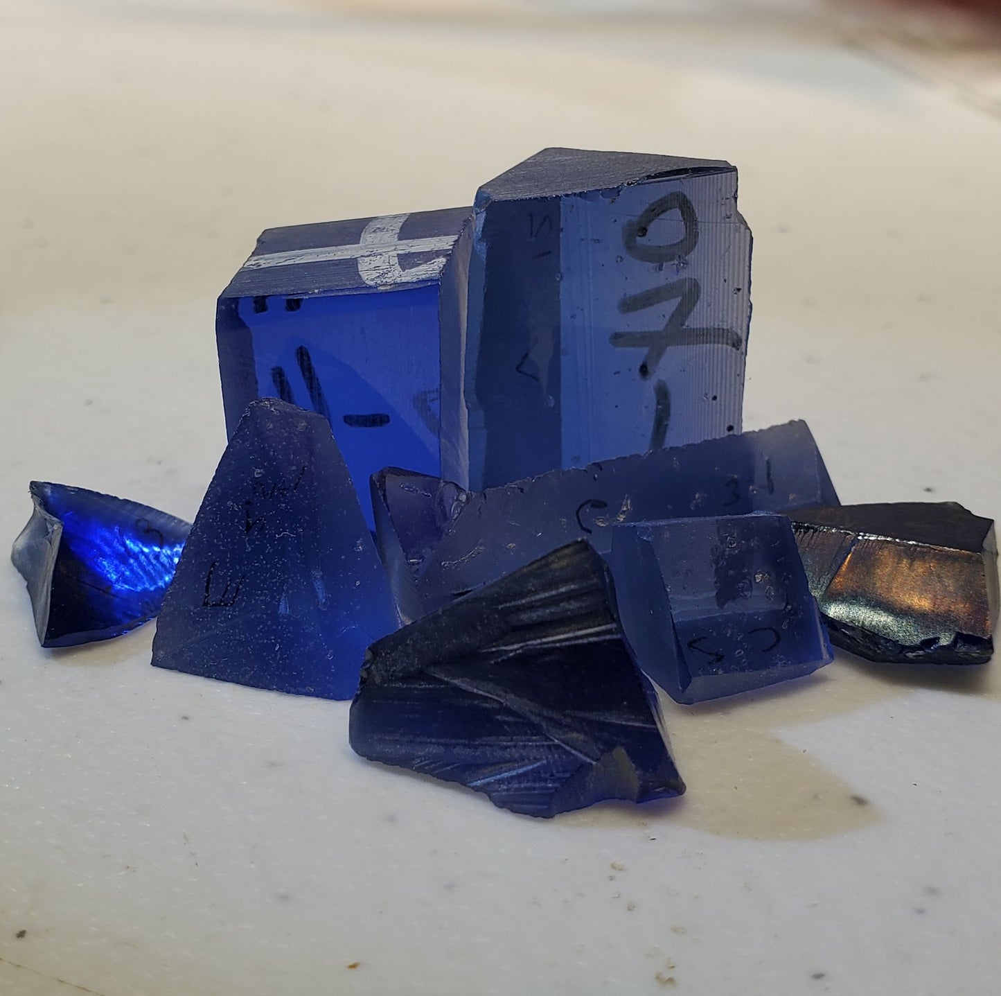 Blue Sapphire Rough, Czochralski Grown Sapphire Crystals