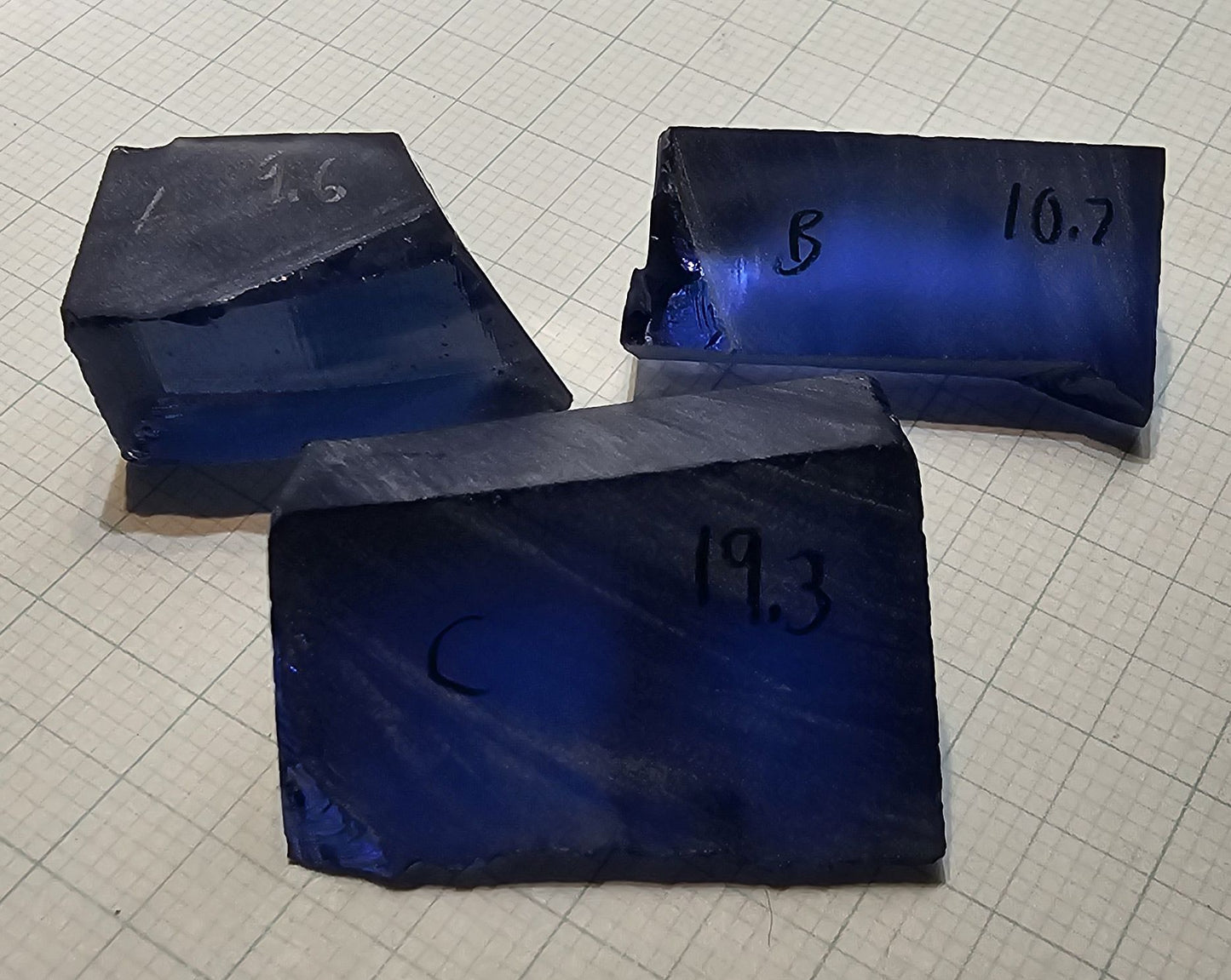 Blue Sapphire Rough, Czochralski Grown Sapphire Crystals