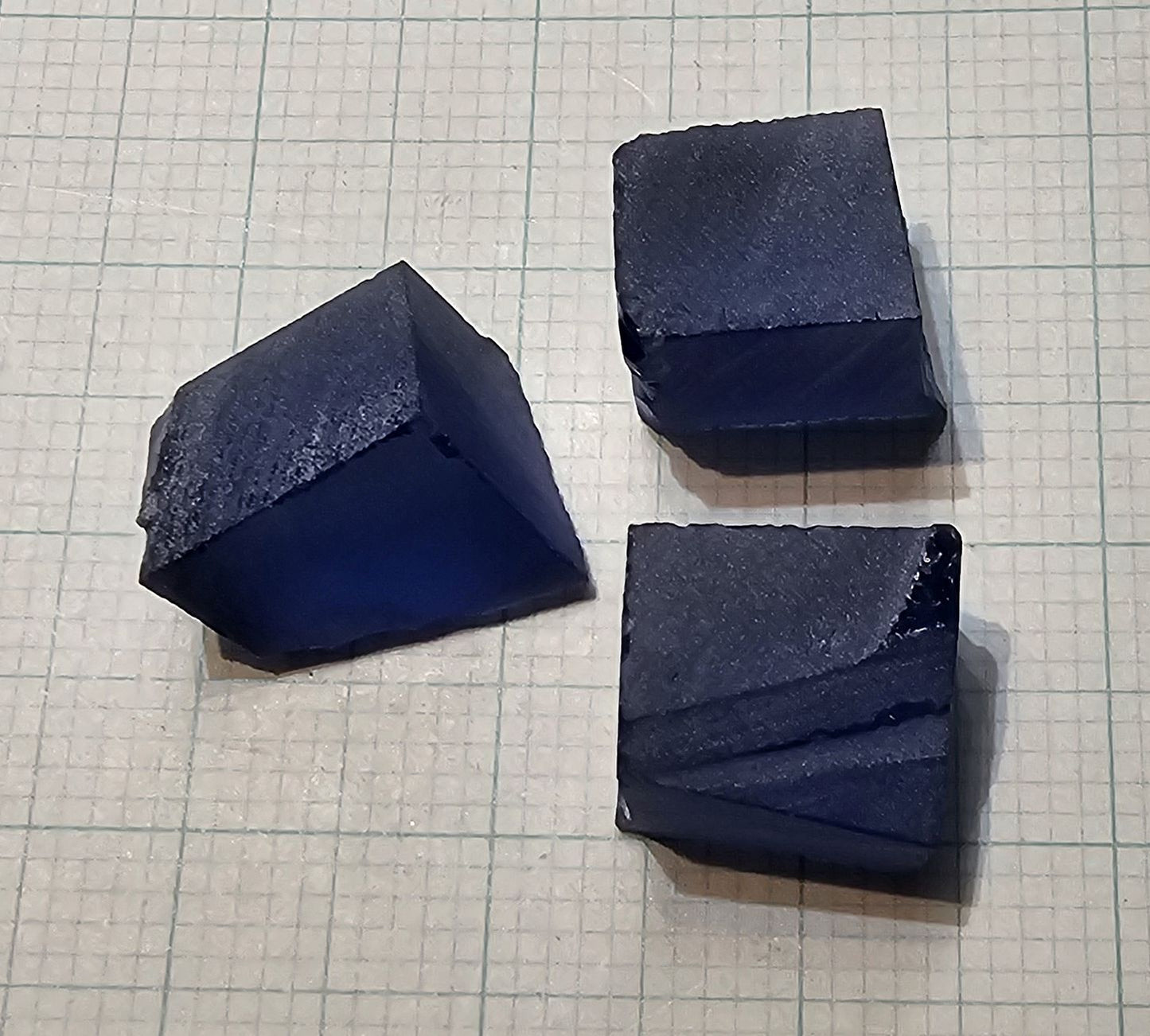 Blue Sapphire Rough, Czochralski Grown Sapphire Crystals