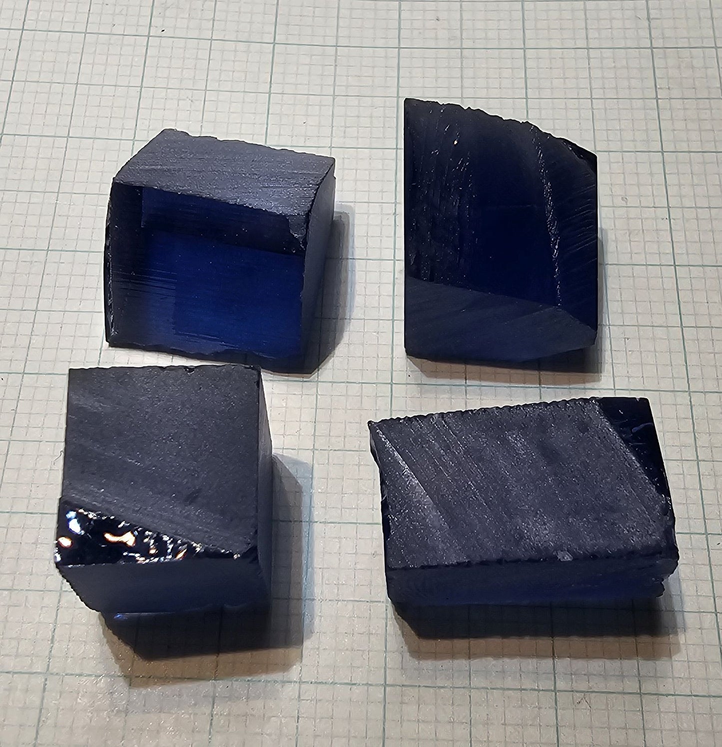 Blue Sapphire Rough, Czochralski Grown Sapphire Crystals