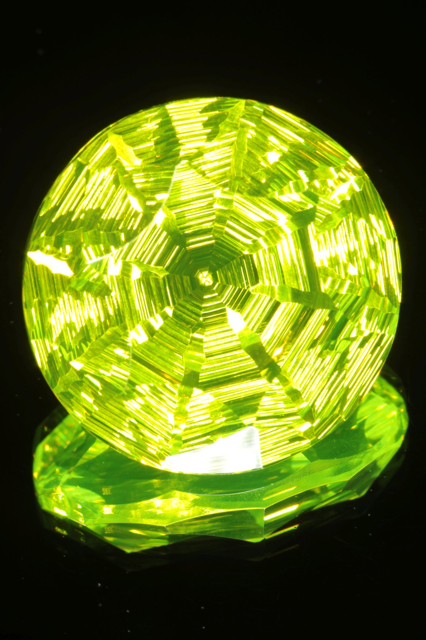 Fantasy Cut LuAG Gems, Green Lumogarnet