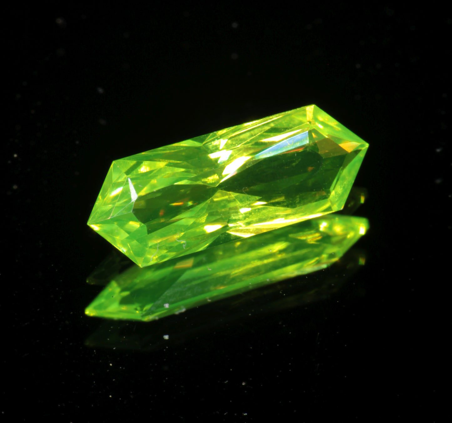 Rupee Cut LuAG Gems, Ultrabright Green Lumogarnet Scintillators