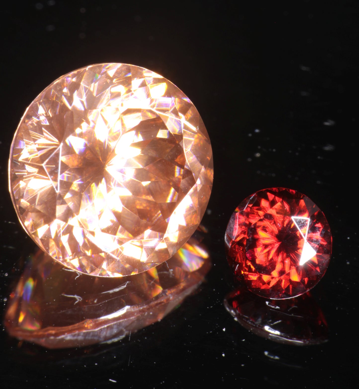 Hologram Crystal (Iron-Doped Lithium Niobate) faceted Stones