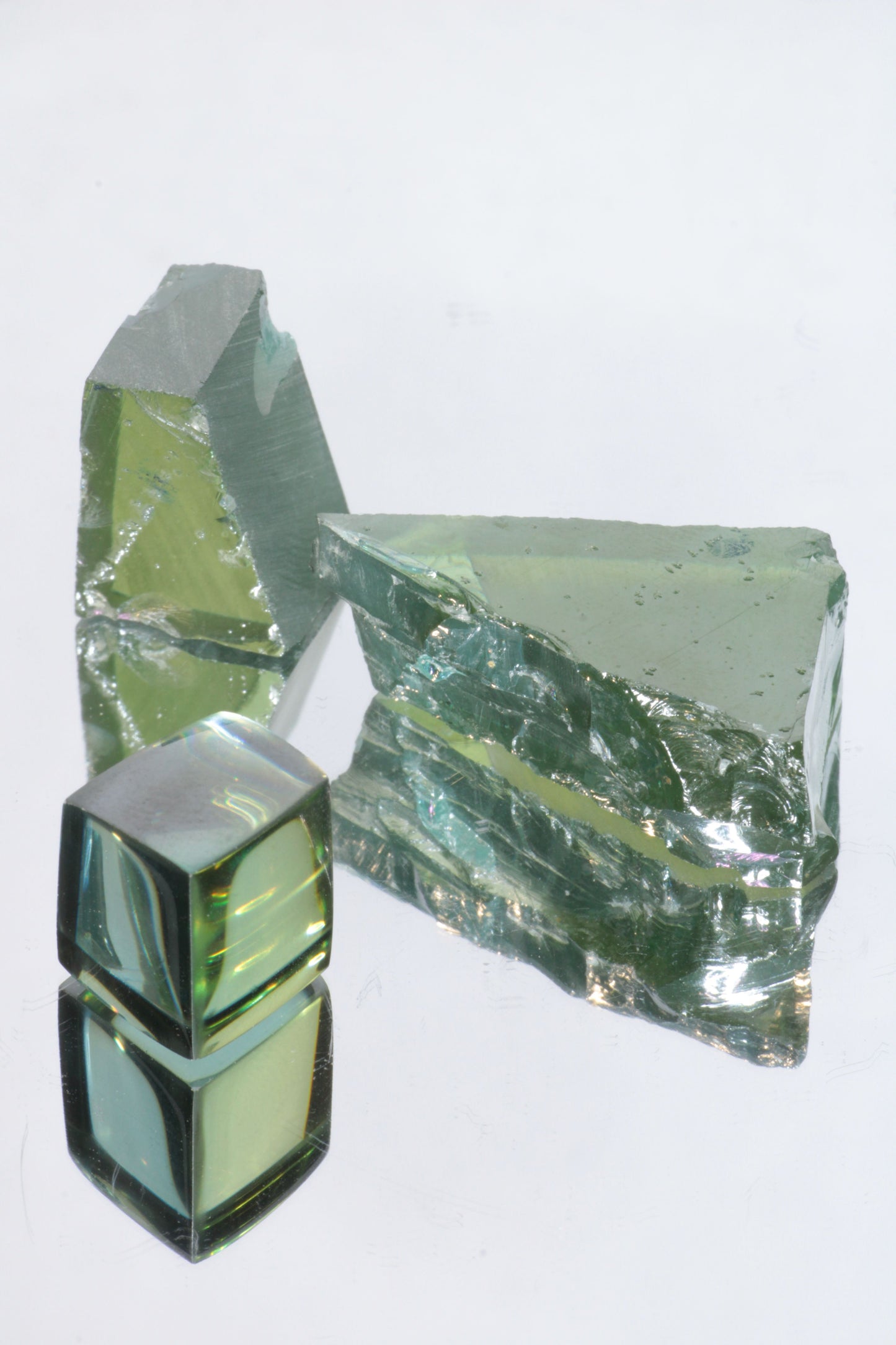 Dichroic Blue Yellow Moissanite Facet Rough