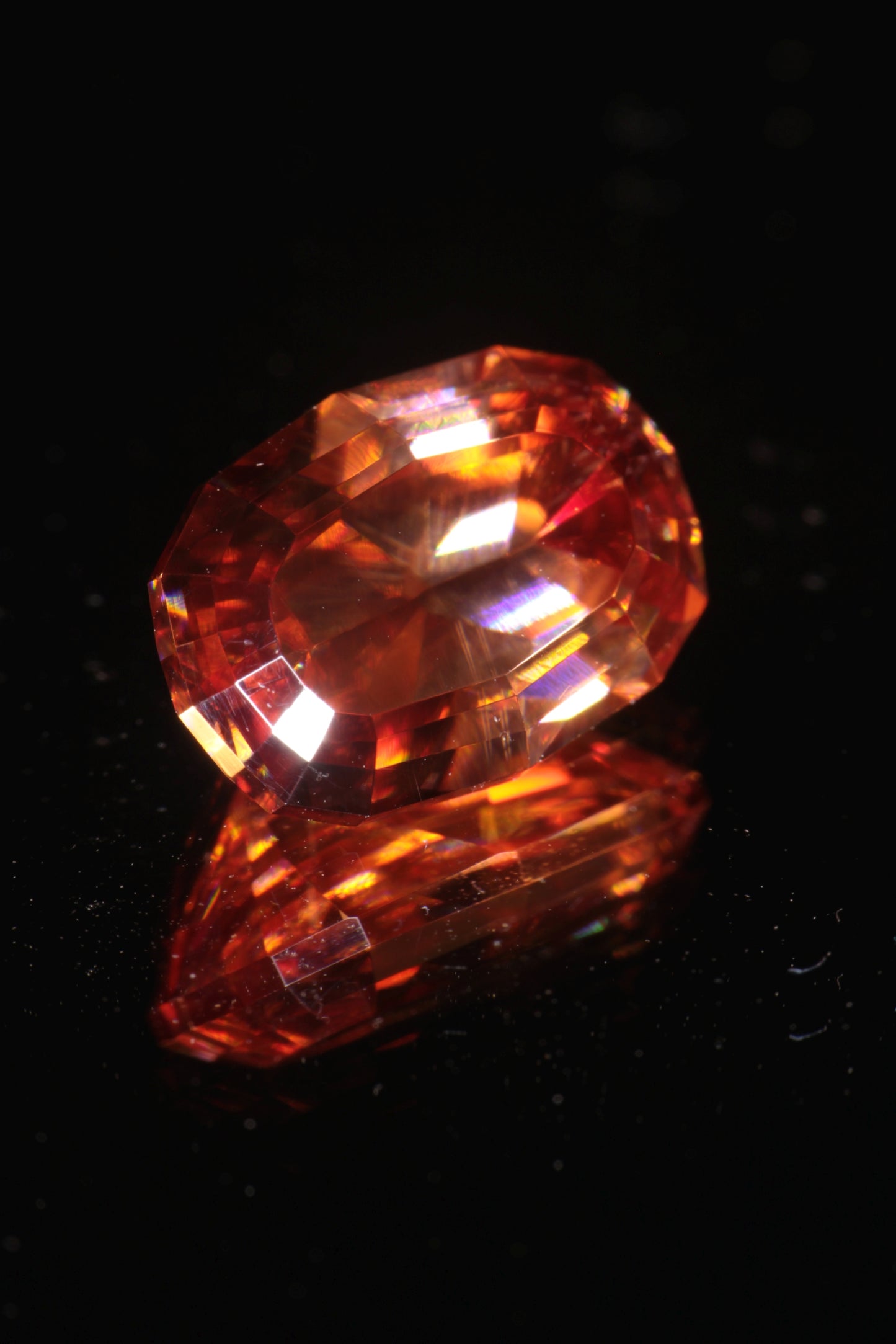 Hologram Crystal (Iron-Doped Lithium Niobate) faceted Stones