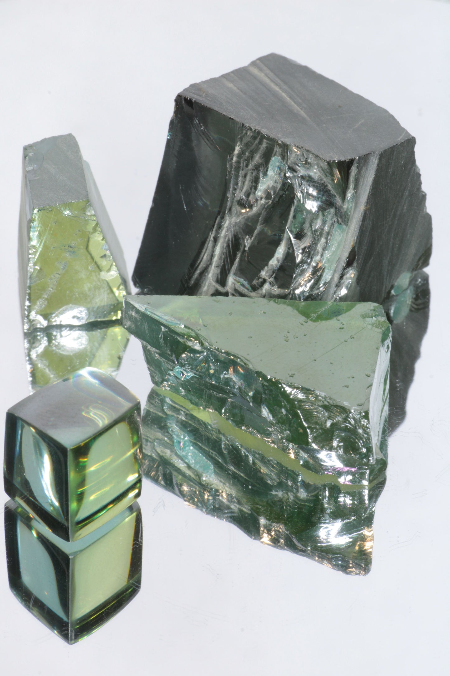 Dichroic Blue Yellow Moissanite Facet Rough
