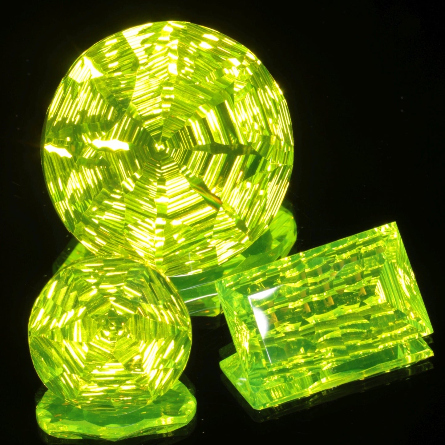 Fantasy Cut LuAG Gems, Green Lumogarnet