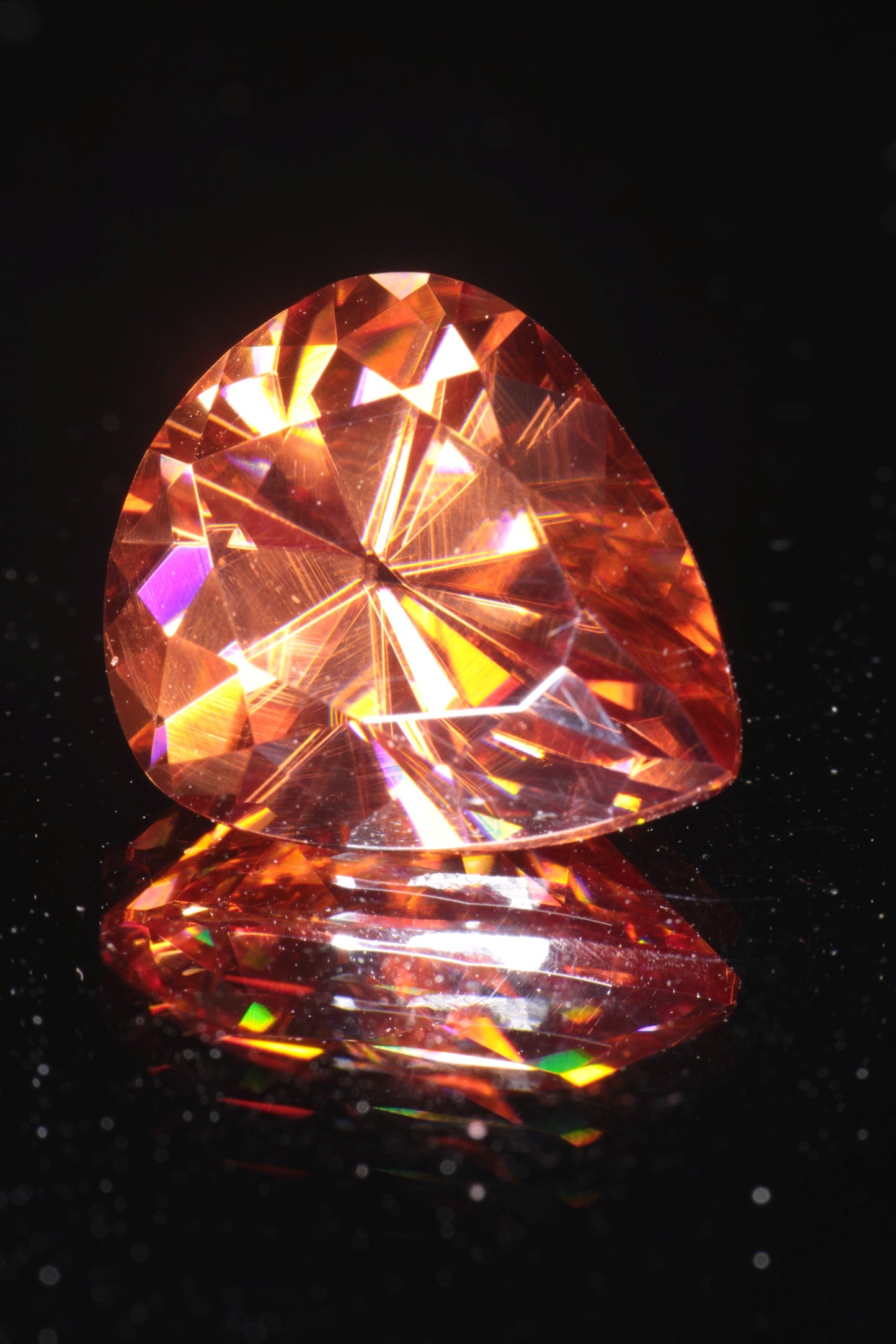 Hologram Crystal (Iron-Doped Lithium Niobate) faceted Stones