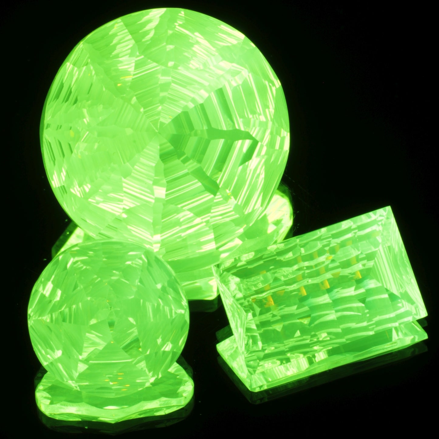 Fantasy Cut LuAG Gems, Green Lumogarnet