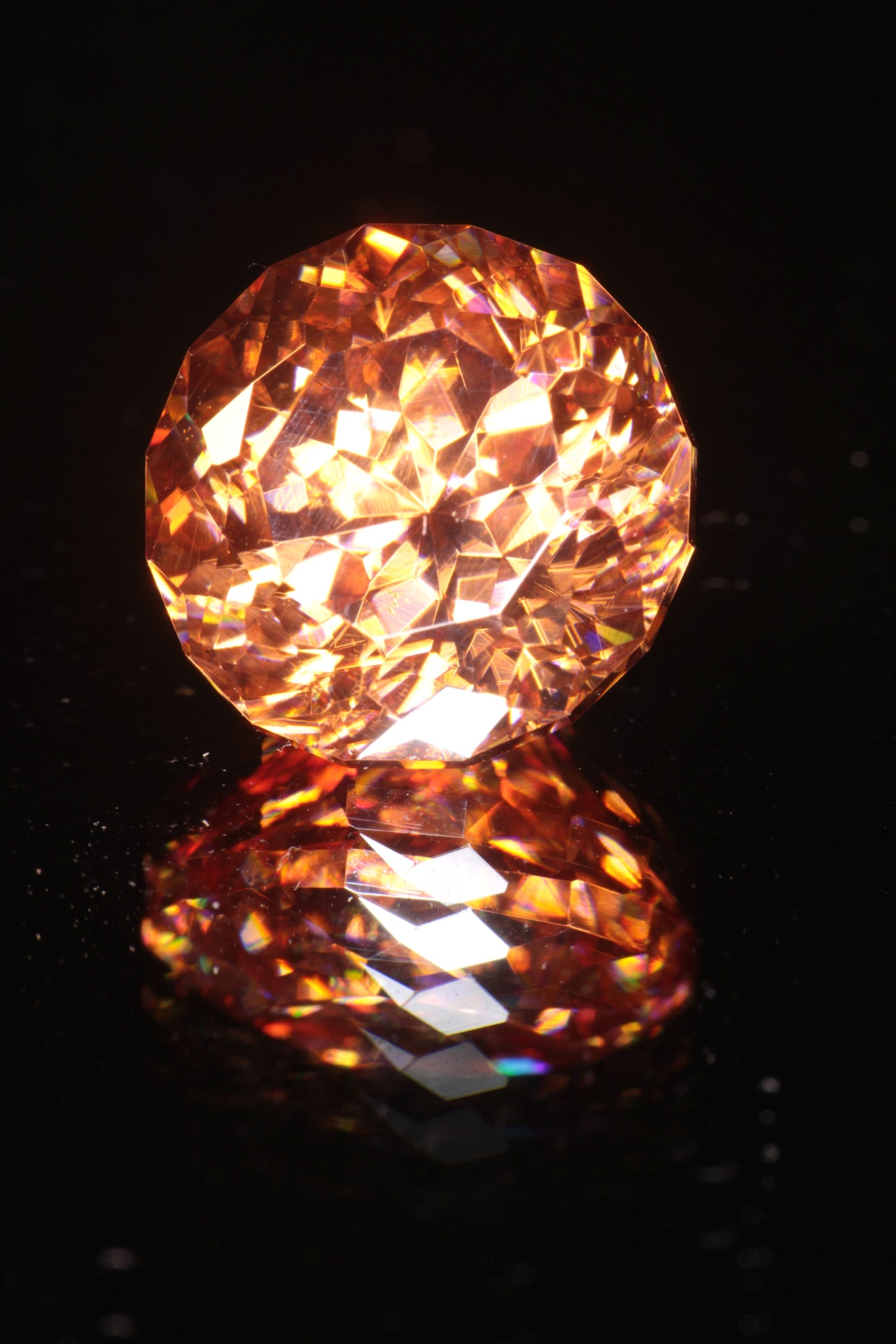 Hologram Crystal (Iron-Doped Lithium Niobate) faceted Stones
