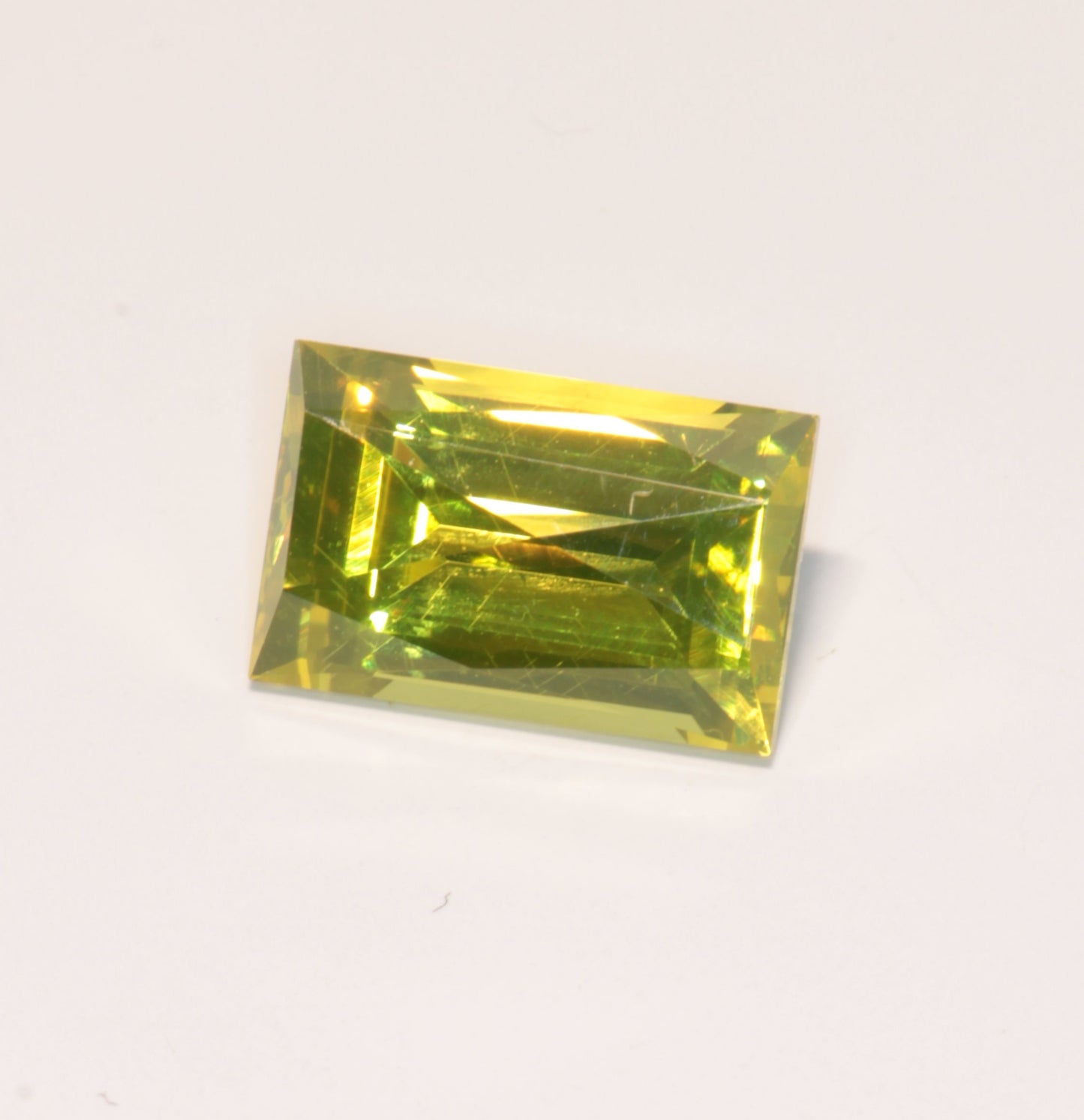 Golden Laser Garnet Faceted Stones, Nd+Ce YAG