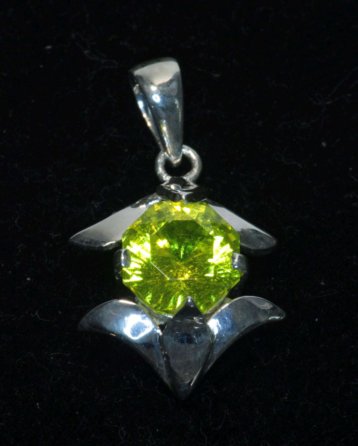 Glow in the Dark GAGG Jewelry (High Glow GAGG Lumogarnet)