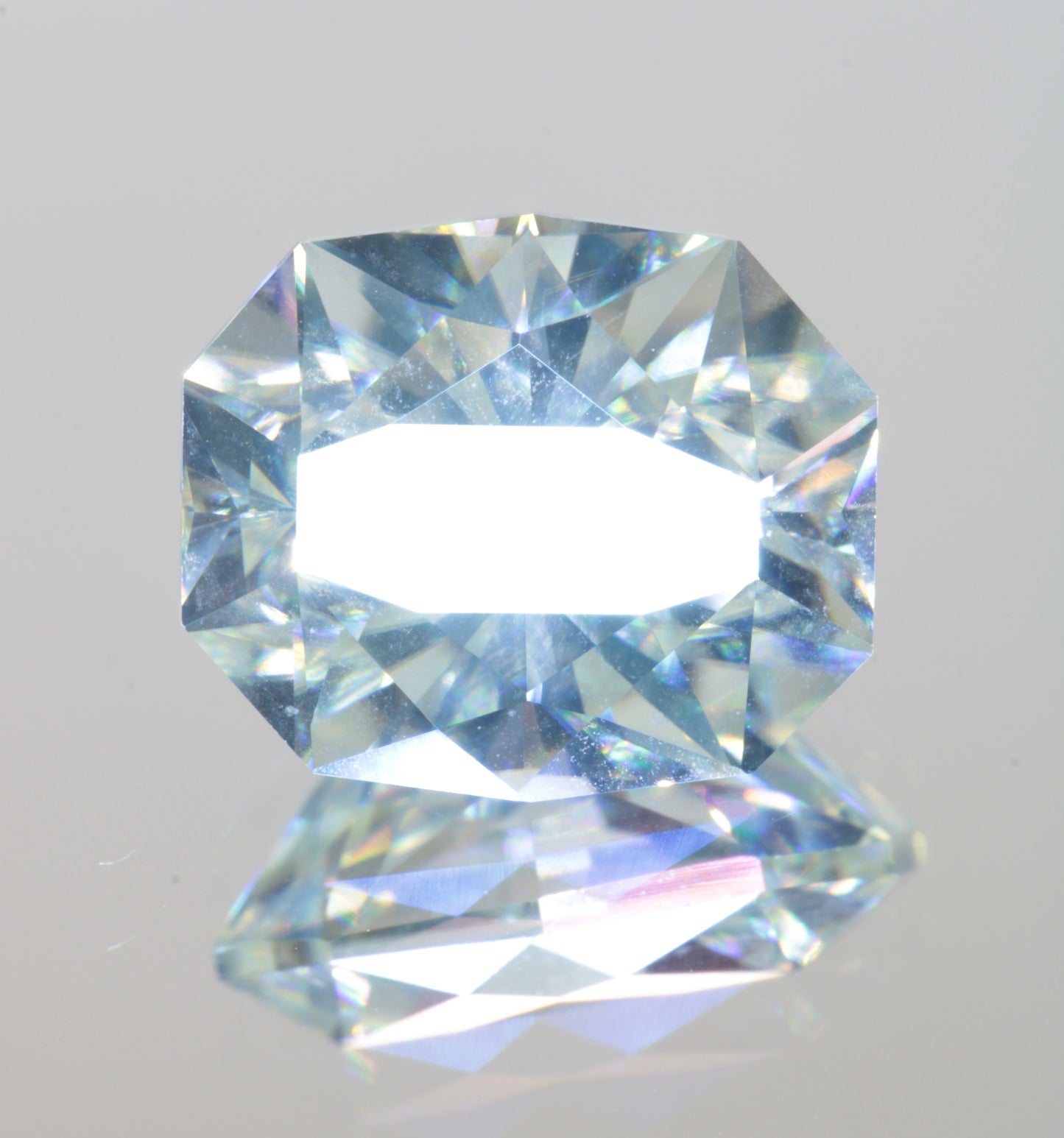 Near-Colorless Moissanite, Light Gold Moissanite Gems