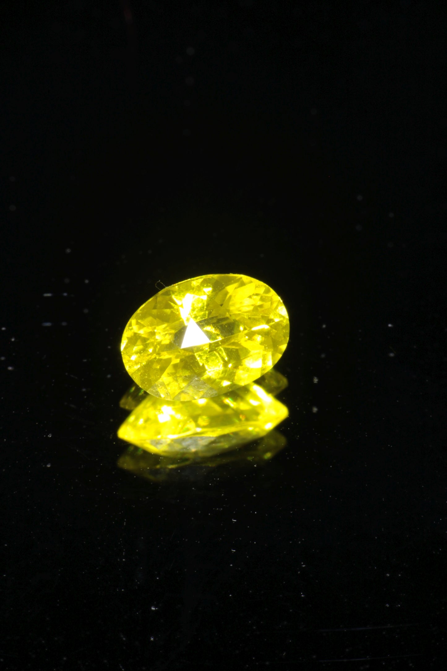 Glow in the Dark GAGG Lumogarnet High Glow Loose Faceted Stones