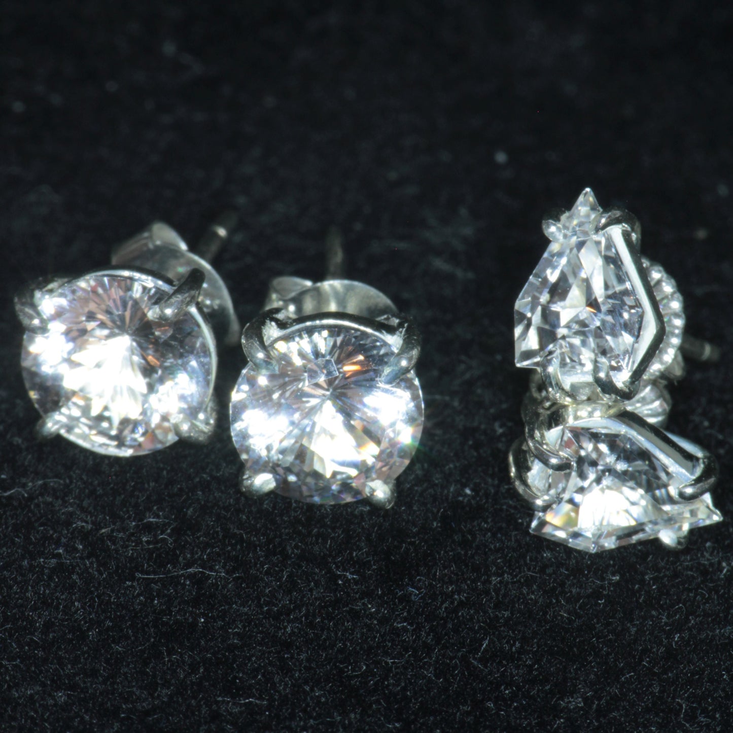 EOTS Cut F-35 Window and Round Cut Sapphire Earrings in Sterling Silver (F35 Gem)