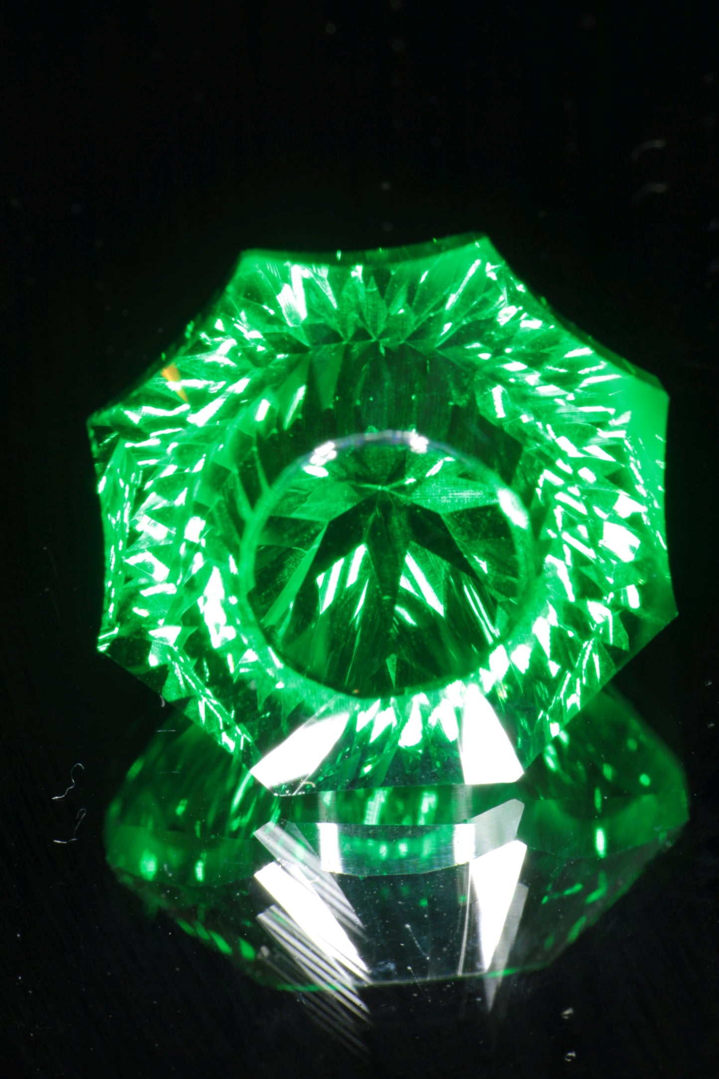 Fantasy Cut Vivid Green Laser Garnet, Vanadium YAG