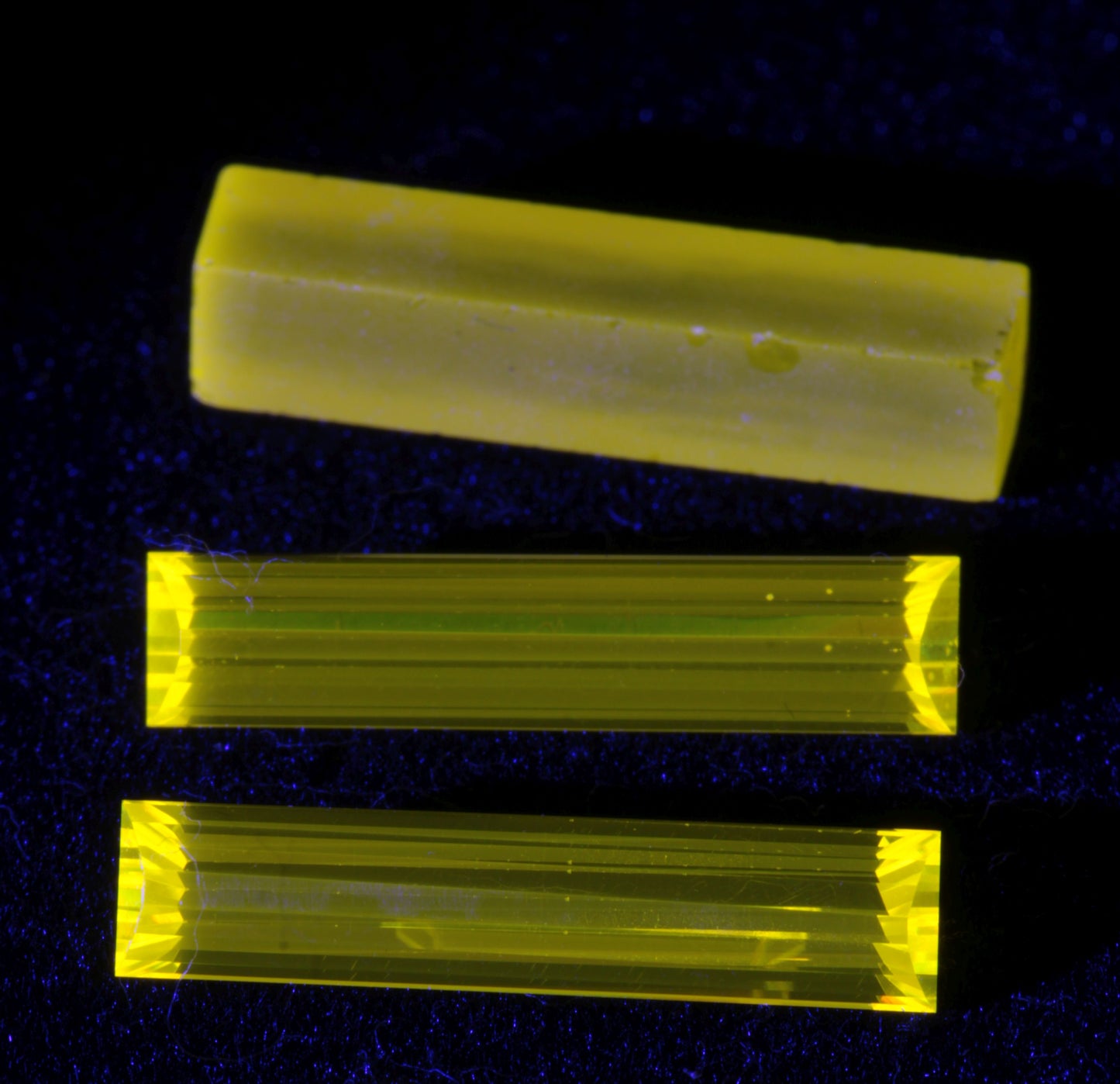 GAGG Pixels, Yellow Lumogarnet Scintillator (Day Glow Fluorescence, Slight Phosphorescence)