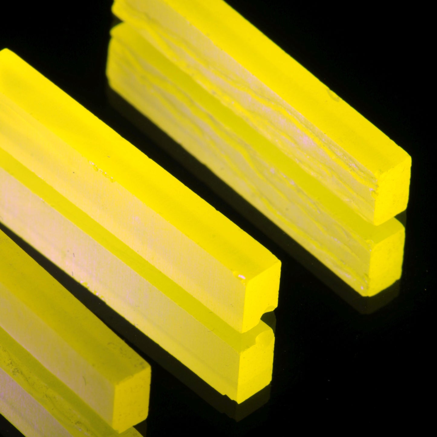GAGG Pixels, Yellow Lumogarnet Scintillator (Day Glow Fluorescence, Slight Phosphorescence)