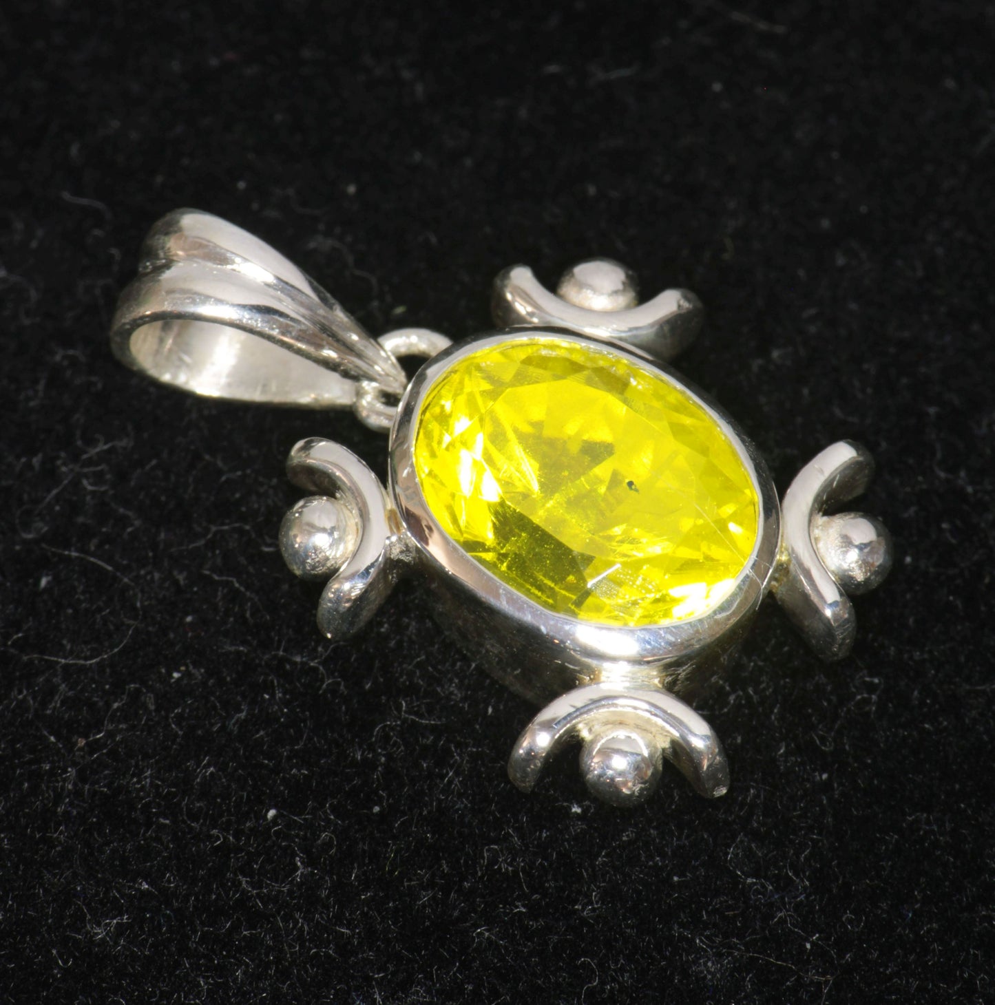 Glow in the Dark GAGG Jewelry (High Glow GAGG Lumogarnet)