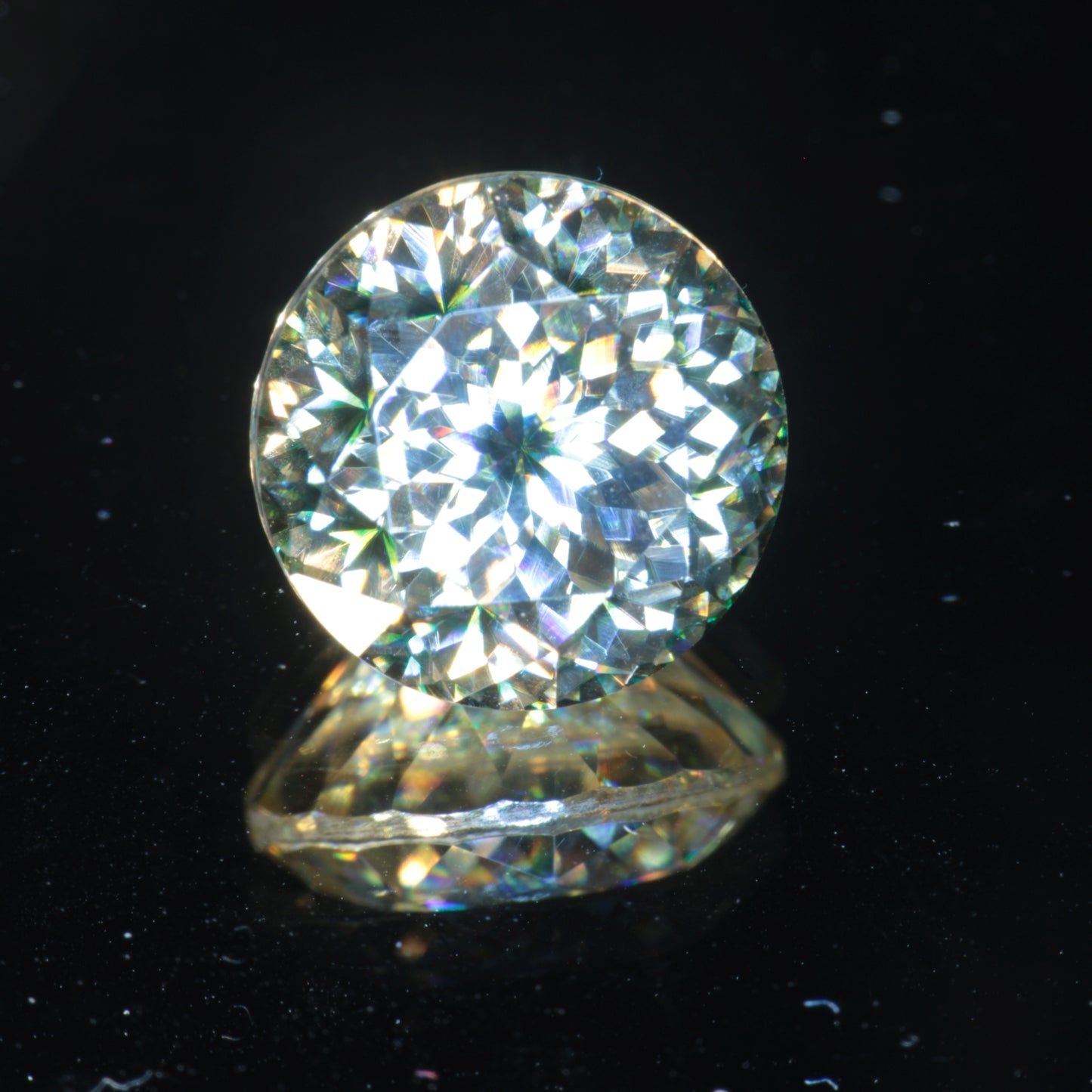 Moissanite Eyes, Loose Round Cut Bicolor Moissanites