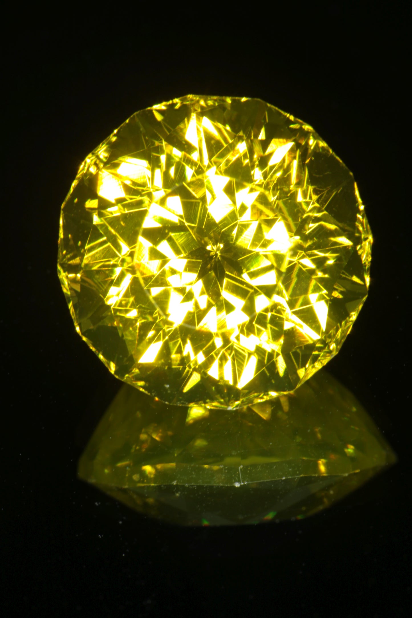Golden Laser Garnet Faceted Stones, Nd+Ce YAG