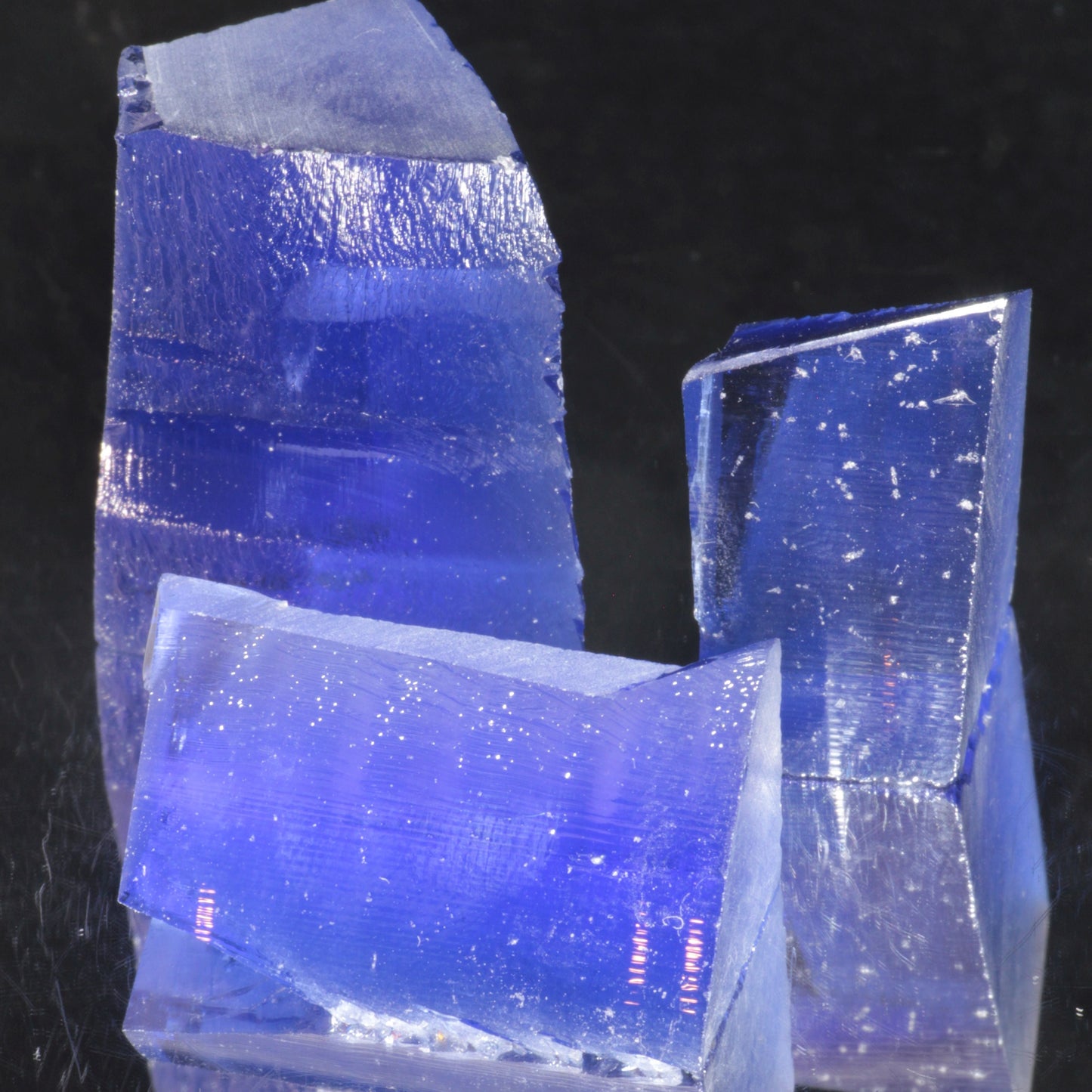 Blue Sapphire Rough, Czochralski Grown Sapphire Crystals