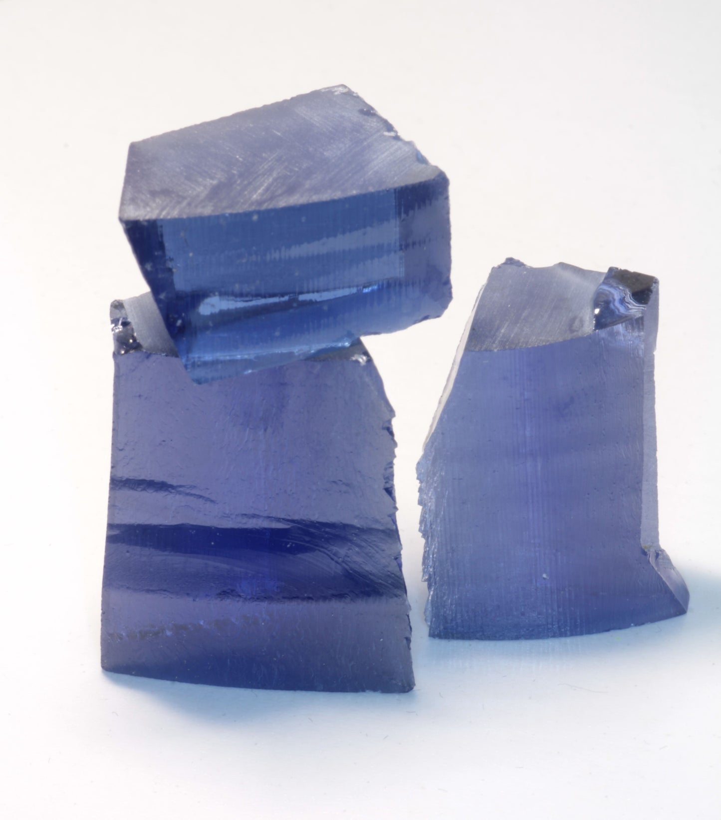 Blue Sapphire Rough, Czochralski Grown Sapphire Crystals