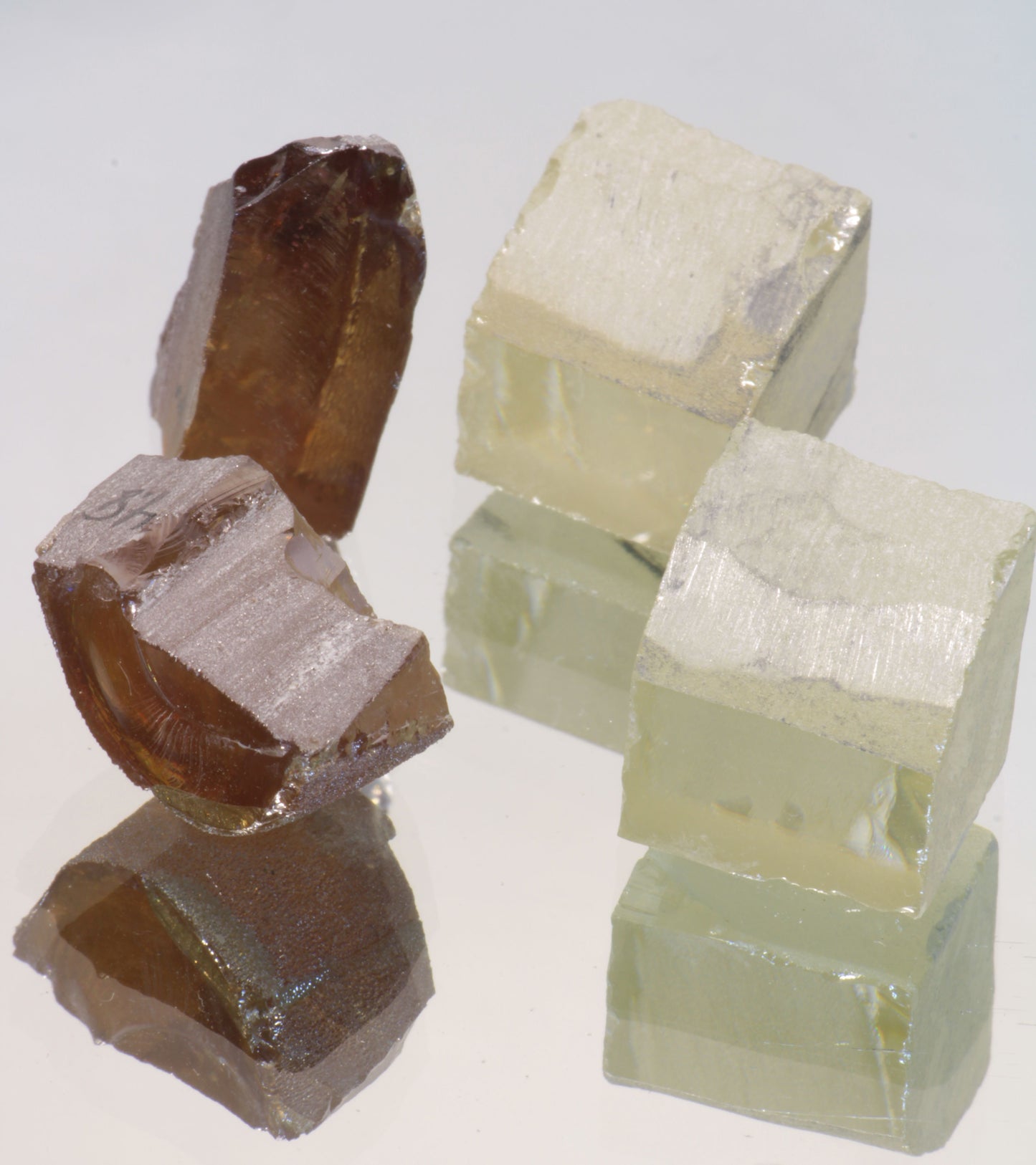 Rutile Facet Rough, Lab Created Rutile Uncut