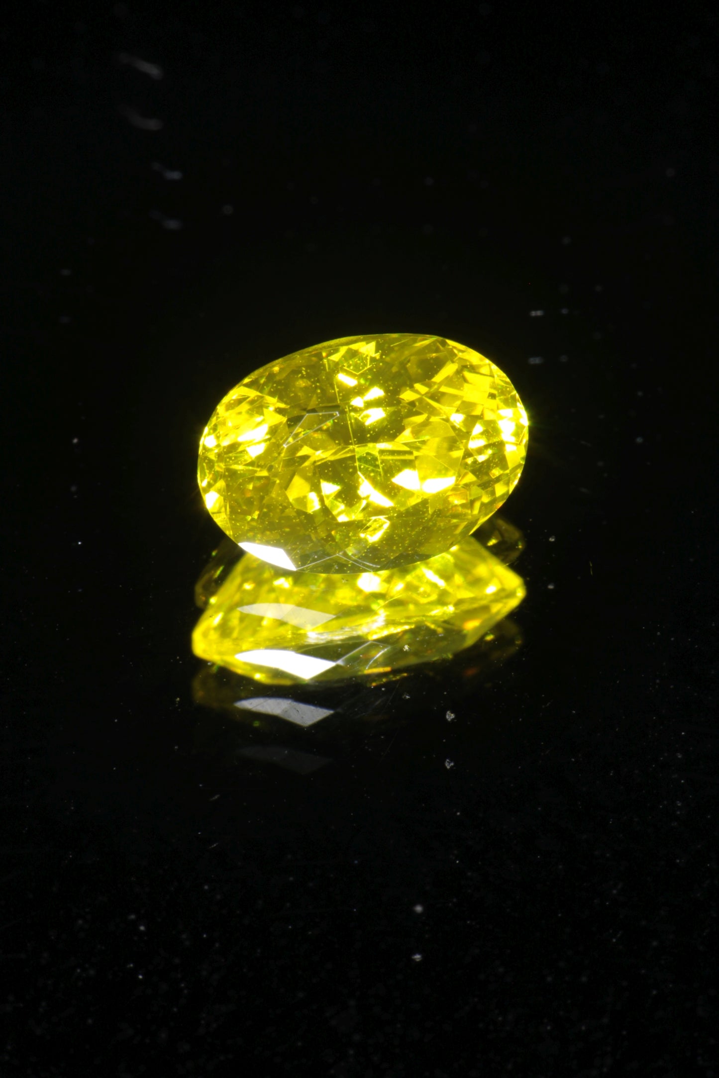 Glow in the Dark GAGG Lumogarnet High Glow Loose Faceted Stones