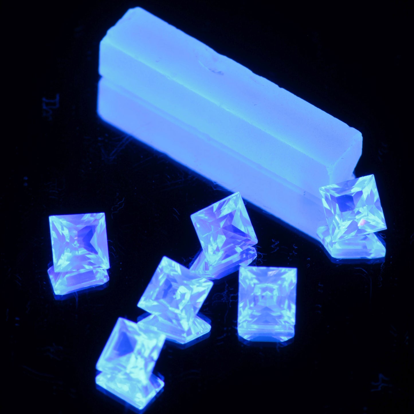LYSO Faceted Loose Gems Blue Fluorescent Scintillator