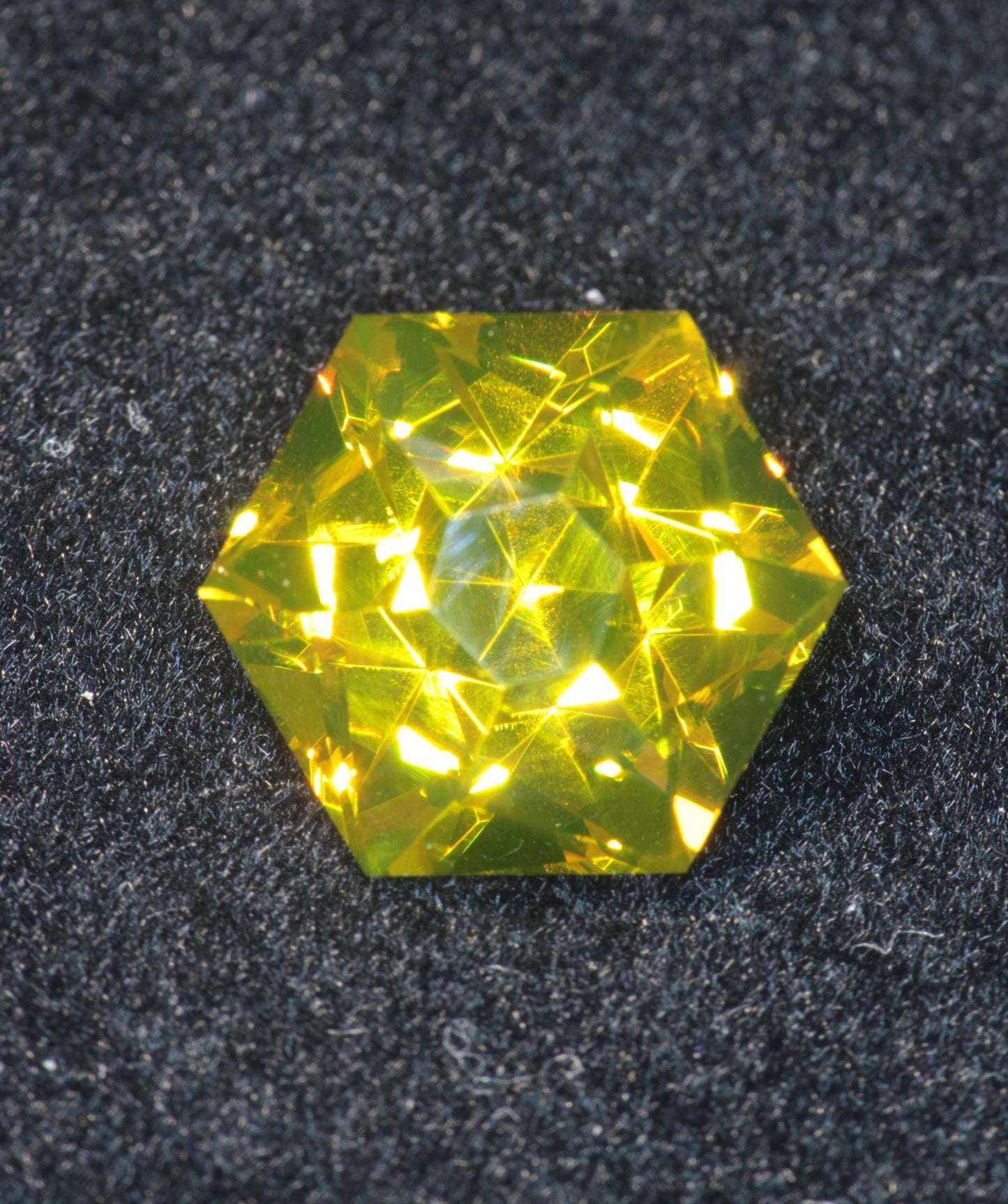 Golden Laser Garnet Faceted Stones, Nd+Ce YAG