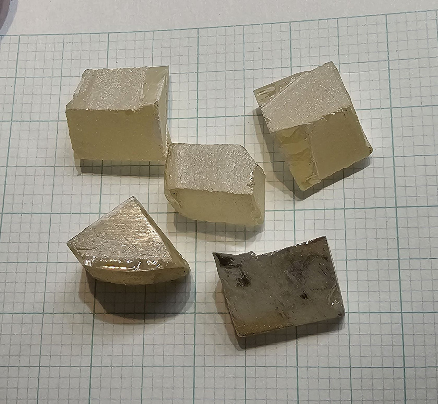 Rutile Facet Rough, Lab Created Rutile Uncut