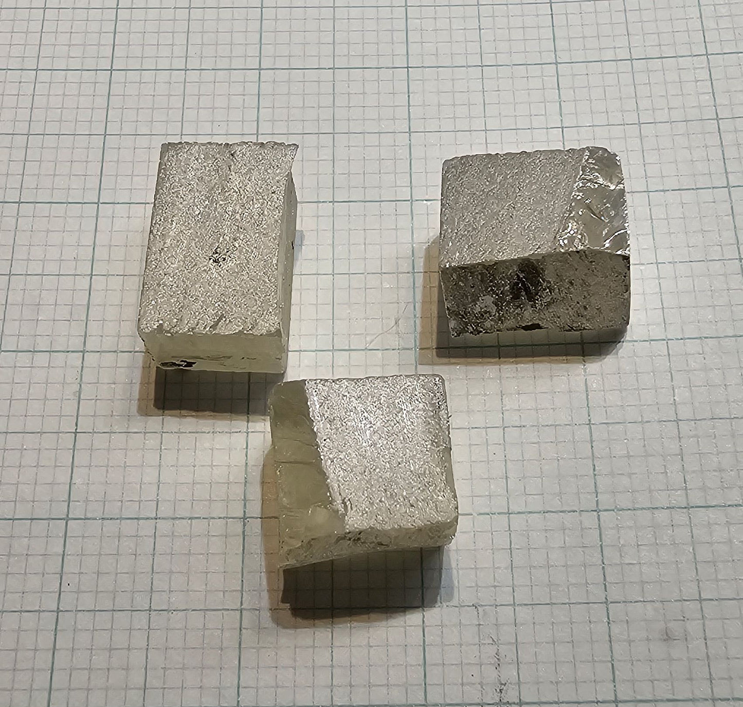 Rutile Facet Rough, Lab Created Rutile Uncut