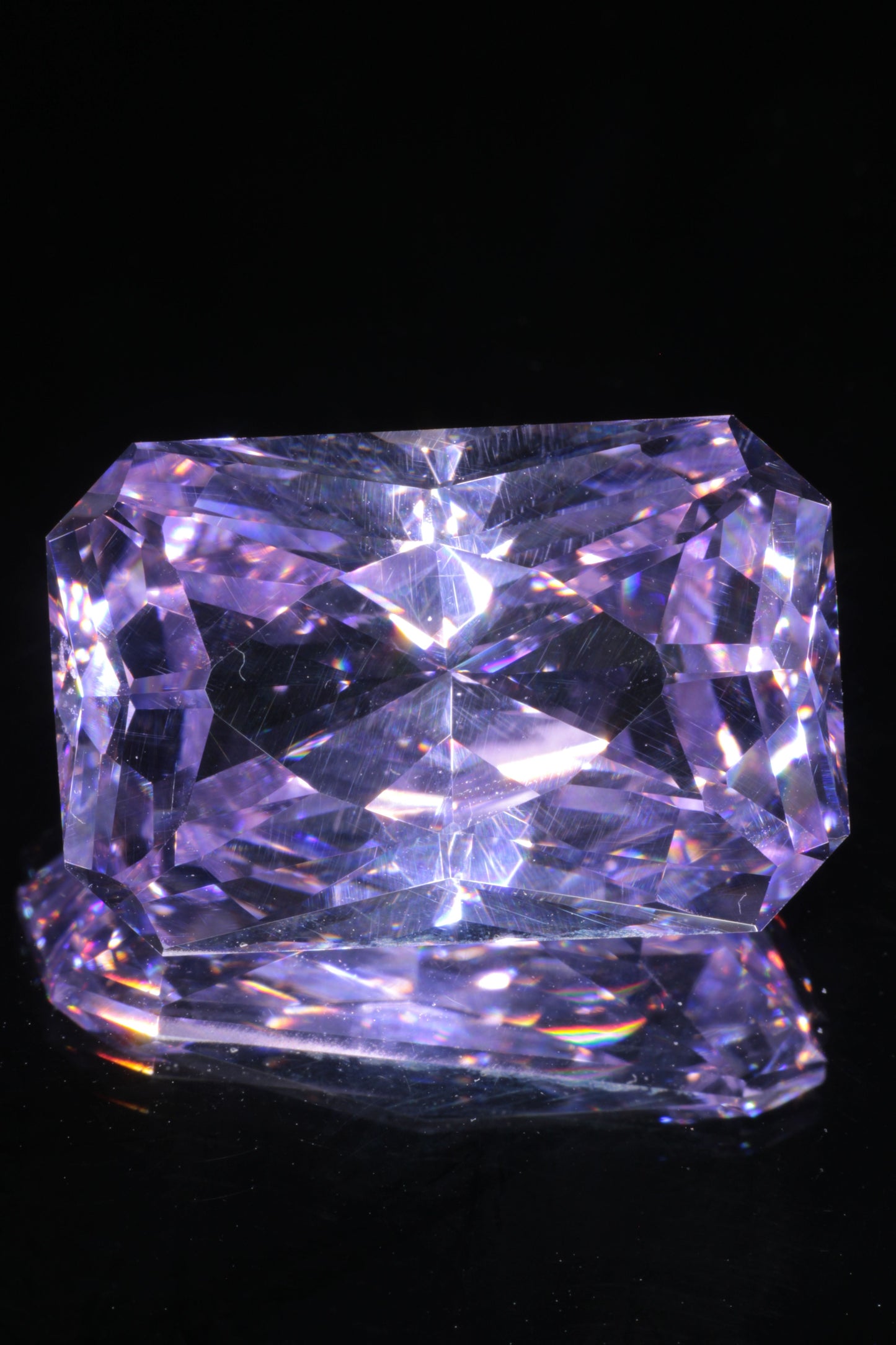 Large Violet Laser Garnet, Nd YAG