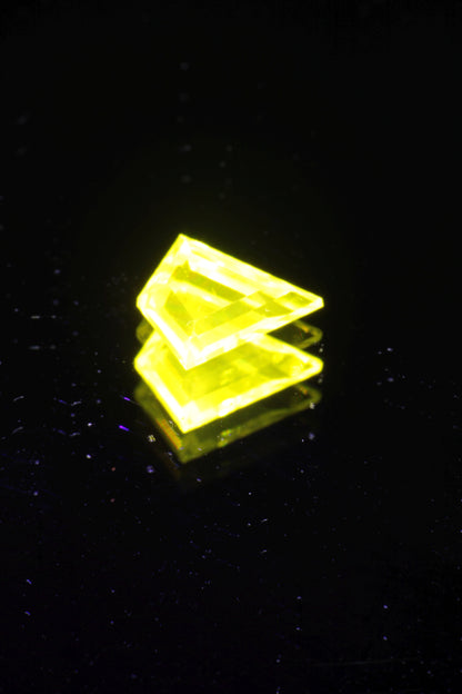 Glow in the Dark GAGG Lumogarnet High Glow Loose Faceted Stones