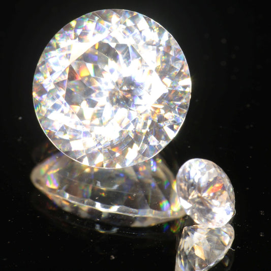 Lithium Niobate faceted Stones, Lab Created Gem of Science