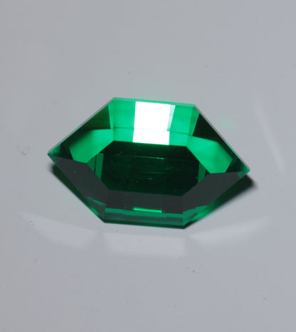 Retro Pixel Rupee Cut Green Laser Garnet 10ct