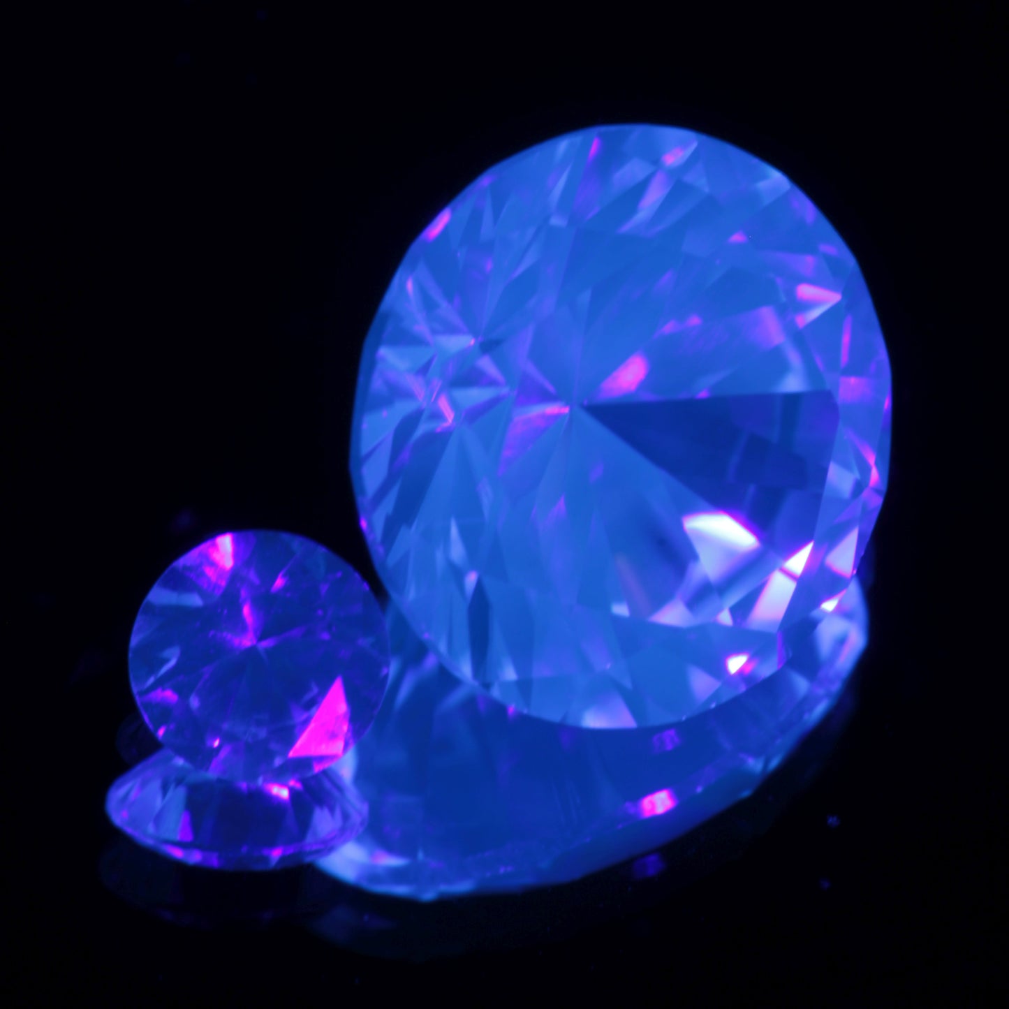 LSO Faceted Loose Gems Blue Fluorescent Glow in the Dark Scintillator