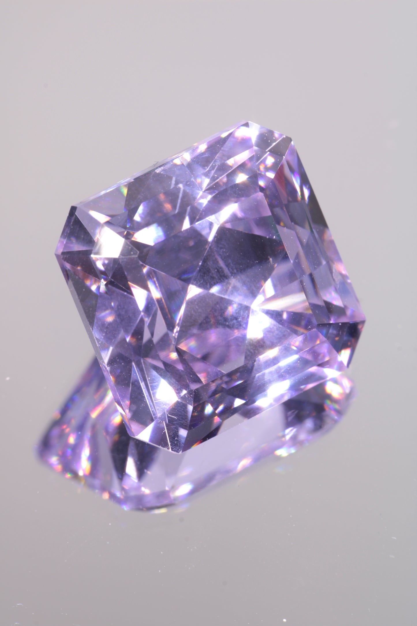 Large Violet Laser Garnet, Nd YAG