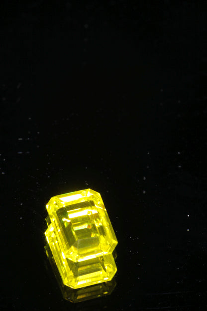 Glow in the Dark GAGG Lumogarnet High Glow Loose Faceted Stones