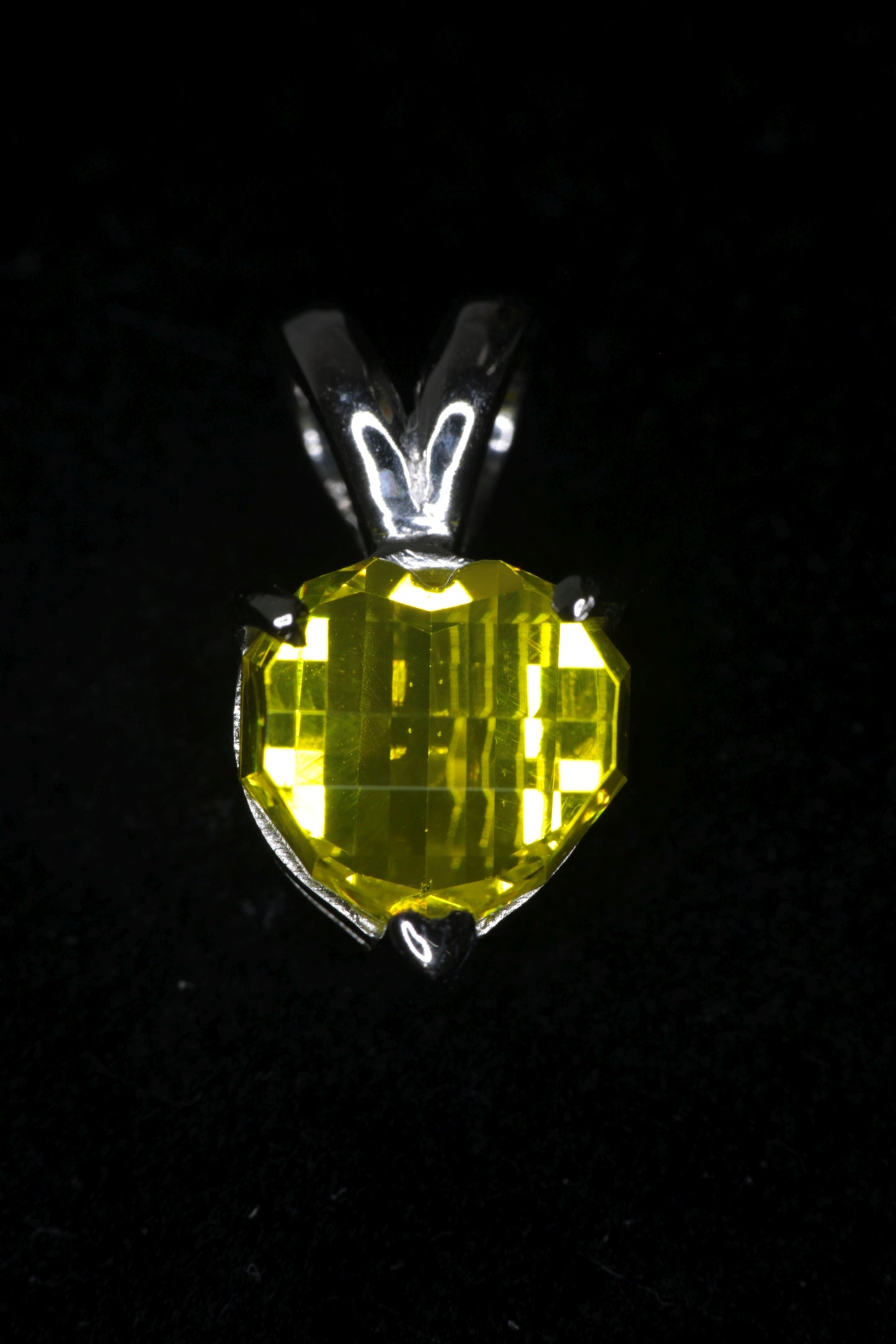 RetroHeart™ Pendants in Sterling Silver, Pixel Heart Cut