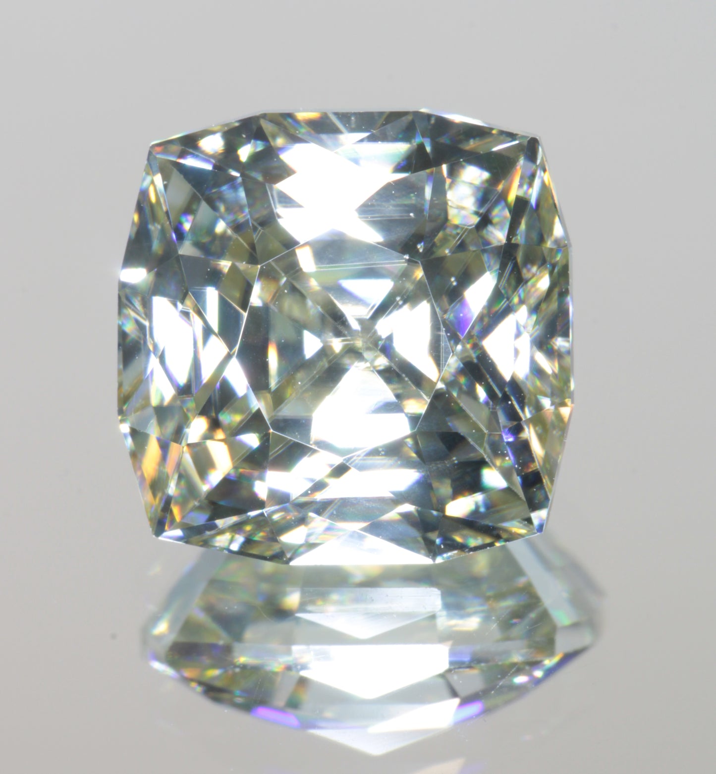 Near-Colorless Moissanite, Light Gold Moissanite Gems