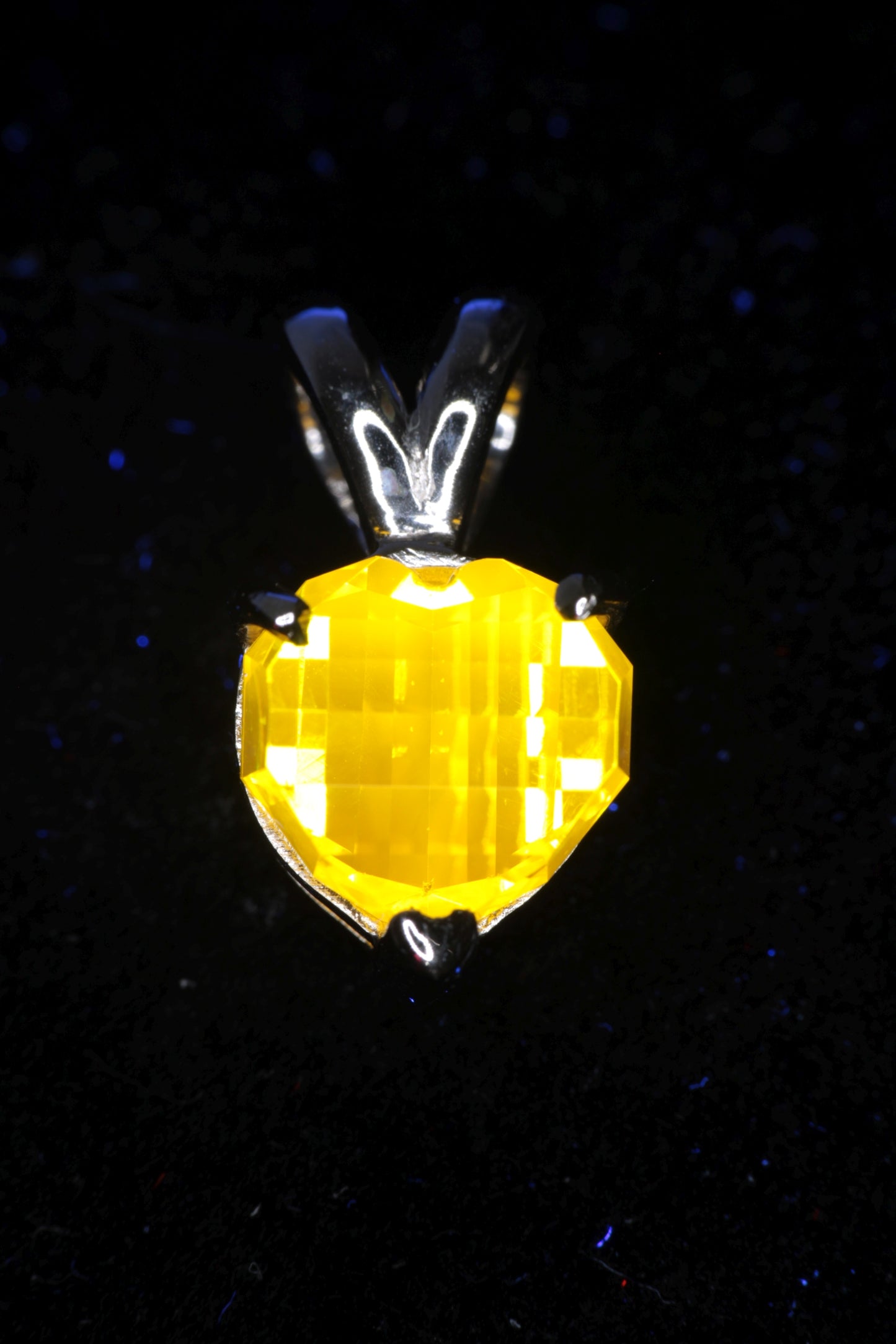 RetroHeart™ Pendants in Sterling Silver, Pixel Heart Cut