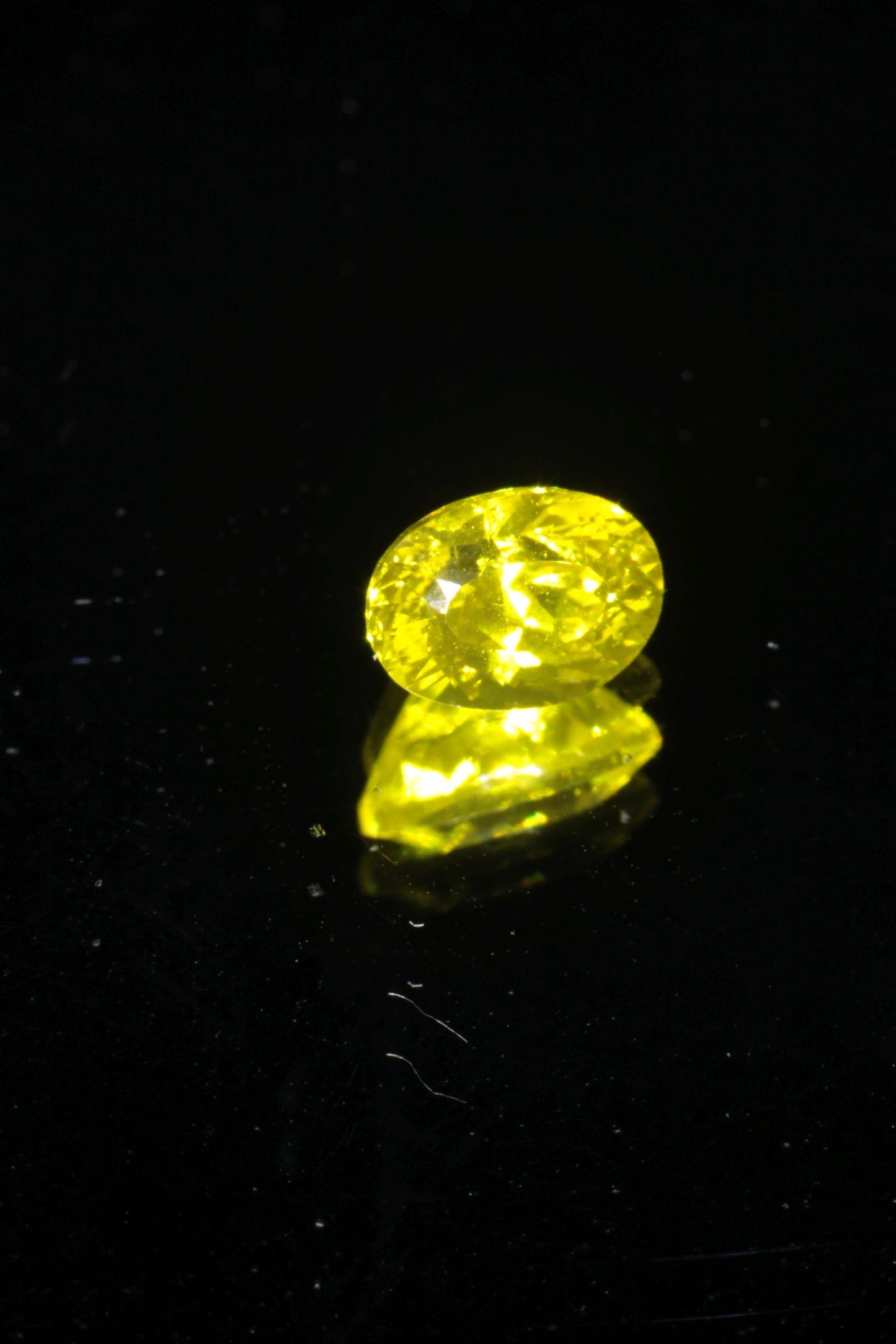 Glow in the Dark GAGG Lumogarnet High Glow Loose Faceted Stones