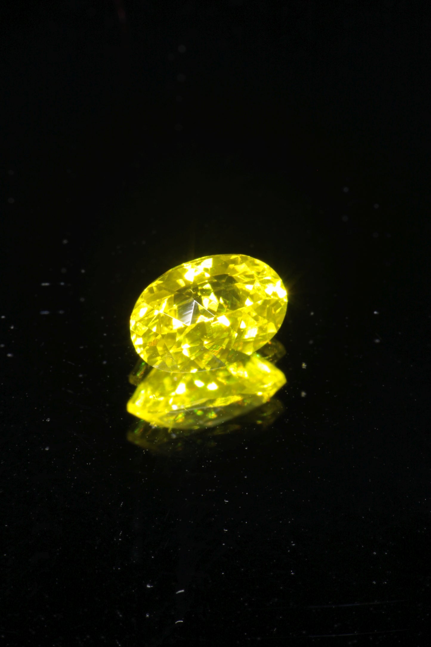 Glow in the Dark GAGG Lumogarnet High Glow Loose Faceted Stones