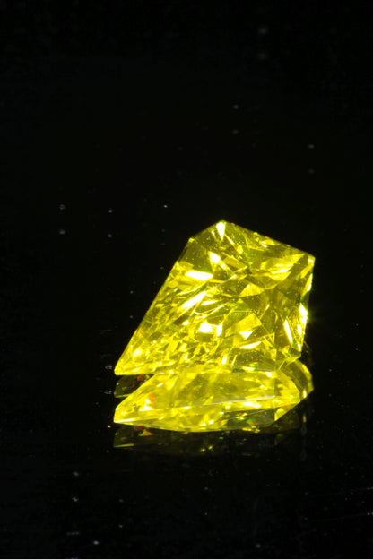 Glow in the Dark GAGG Lumogarnet High Glow Loose Faceted Stones