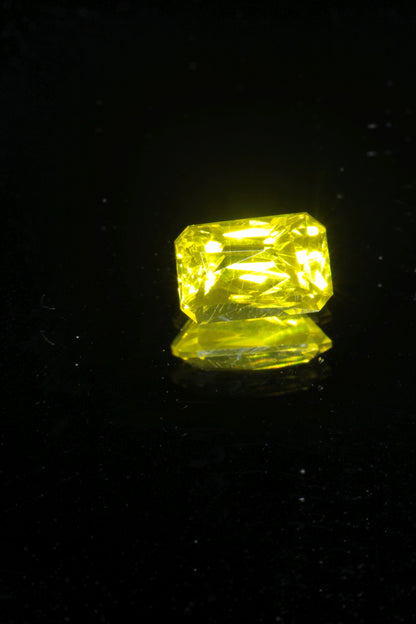Glow in the Dark GAGG Lumogarnet High Glow Loose Faceted Stones