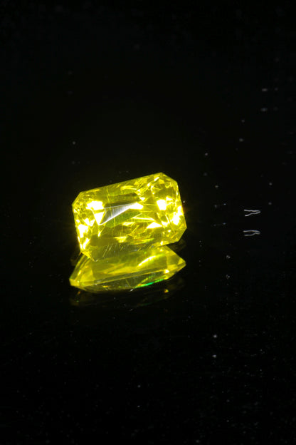 Glow in the Dark GAGG Lumogarnet High Glow Loose Faceted Stones