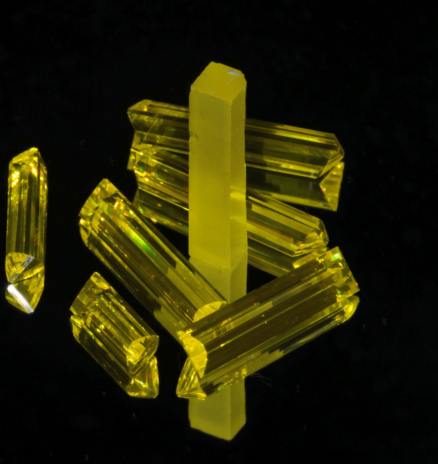 GAGG Pixels, Yellow Lumogarnet Scintillator  (Day Glow Fluorescence, Slight Phosphorescence)